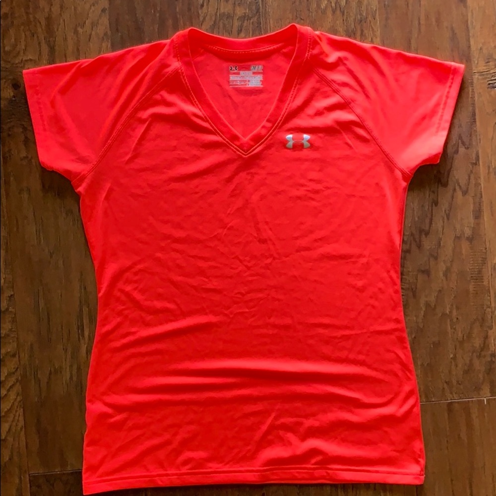 Under Armour Semi-Fitted Tee
